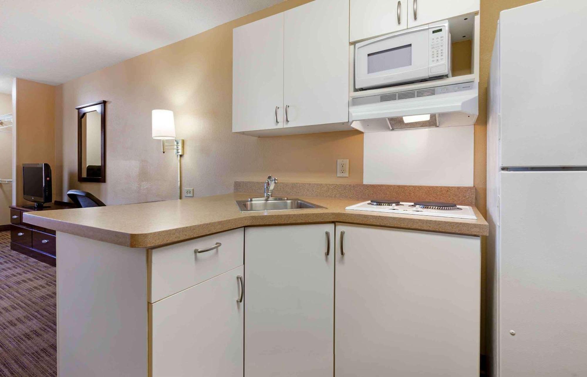 Extended Stay America Suites - Madison - Junction Court Middleton Exterior foto