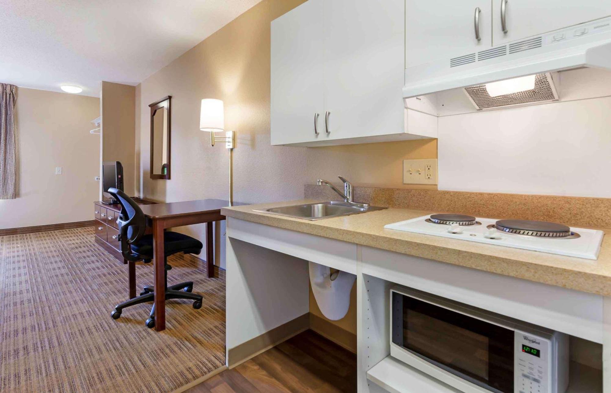 Extended Stay America Suites - Madison - Junction Court Middleton Exterior foto